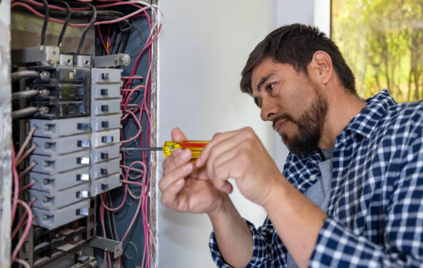 Best Emergency Electrical Repair  in Manhasset, NY